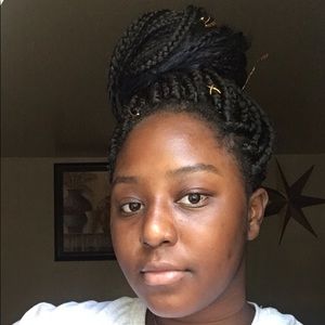 Meet your Posher, Aminata